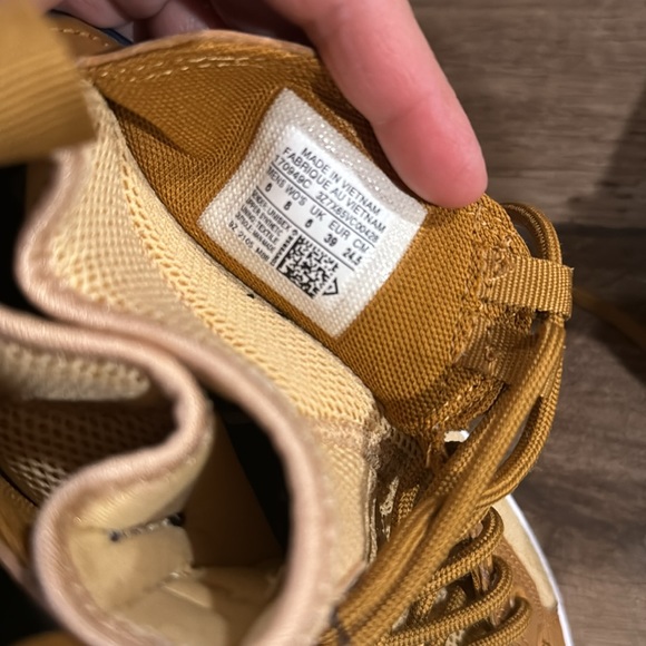 UNISEX CONVERSE CHUCK TAYLOR ALL STAR SNEAKER SHOES - Picture 9 of 9